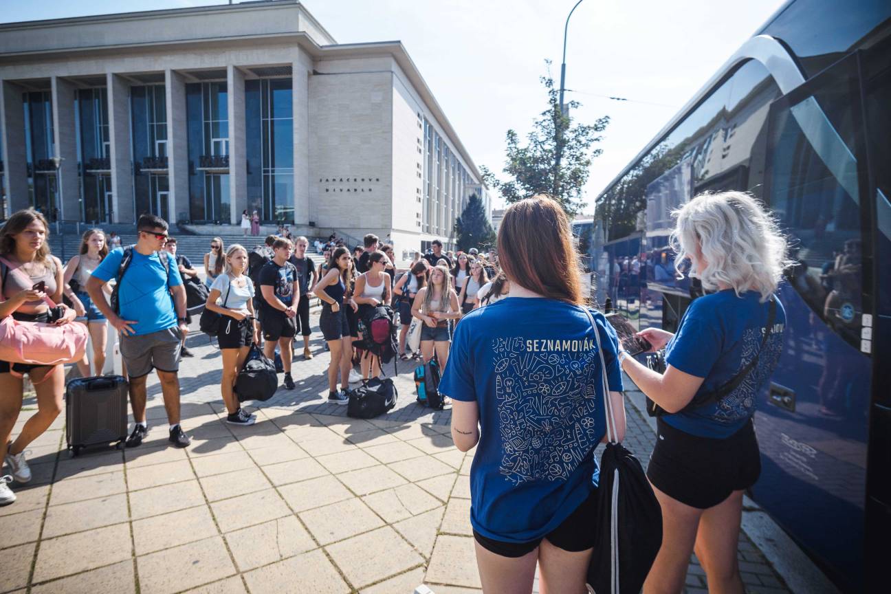 Seznamovák Brno MUNI VUT MENDELU VETUNI - Odjezd z Brna